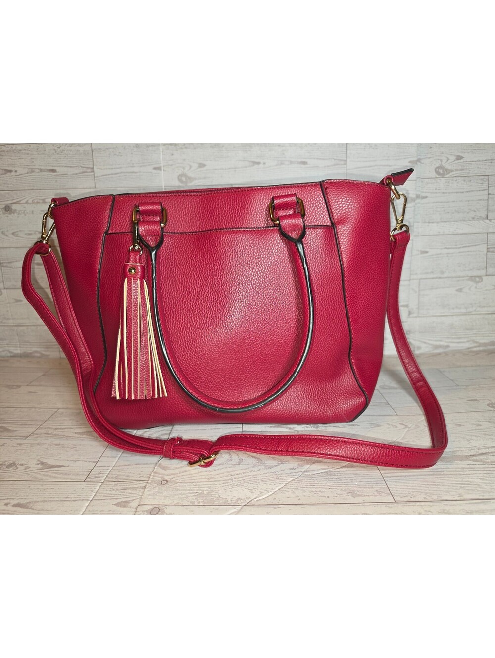 G.H. Bass & Co. Red Faux Leather Satchel Crossbody Shoulder Bag Gold Tone